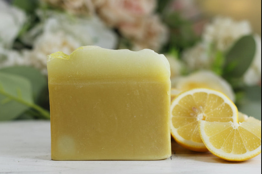 Zitronen Naturseife mit ätherischen Zitronenöl