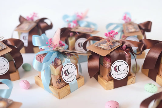 Oster Set Klassisch mit ( 4 Naturseifen & Seifenablage Holz)