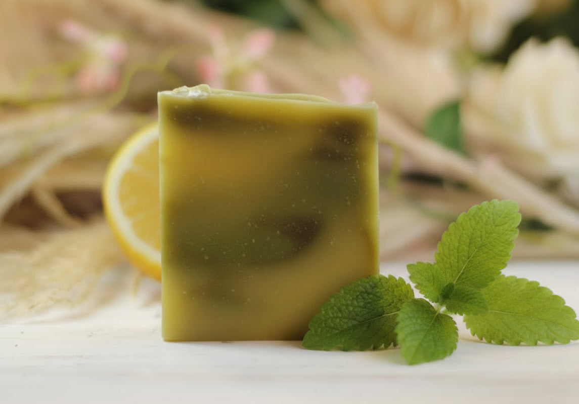 Zitronen -Melisse Naturseife ( beruhigend - antioxidativ)
